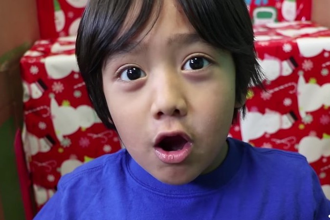 7 Year Old Boy Top earning Youtuber 2018