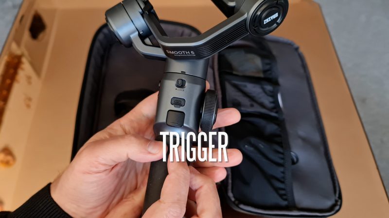 how to use Zhiyun Smooth 5 trigger